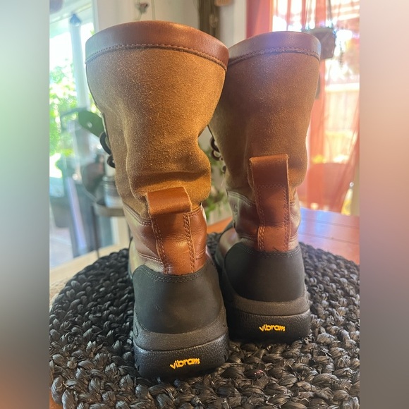 UGG Chestnut Leather and Suede Boots - Picture 4 of 14